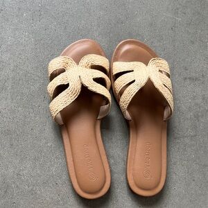 The Drop Women's Tan Woven Raffia Slide Sandals